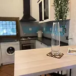 Elite Collection Pavoni In Apartment *