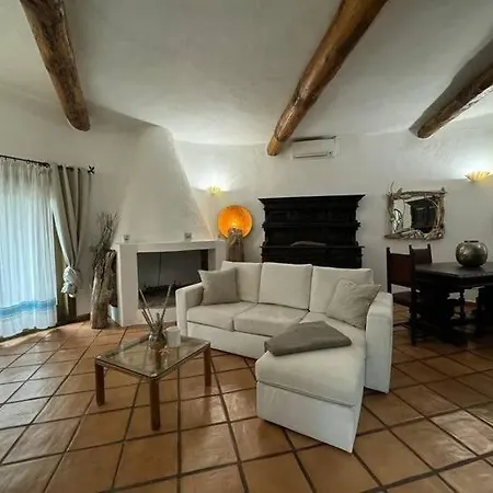 Elite Collection Pavoni In Apartment *