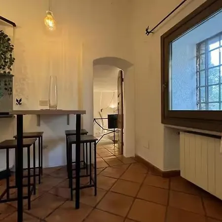 Elite Collection Pavoni In Apartment *